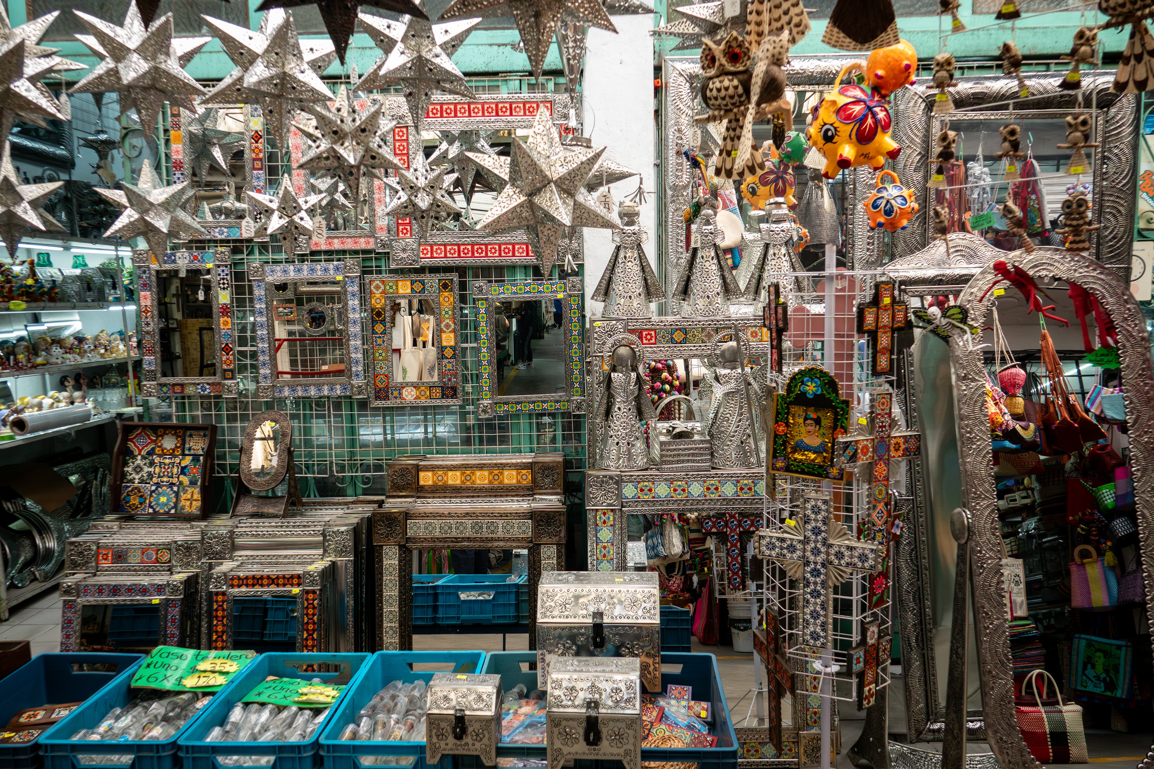 Manos de México: Un Viaje por el Arte Folcrórico en La Ciudadela