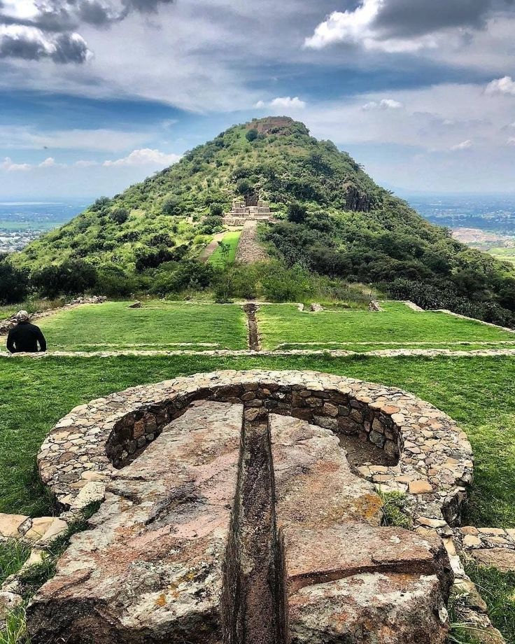 Texcotzingo: El Jardín Sagrado del Agua y la Piedra