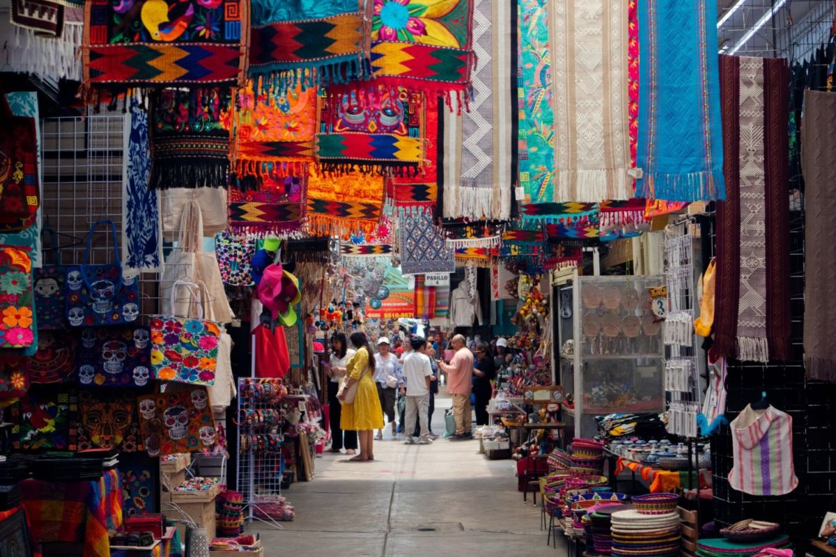 Manos de México: Un Viaje por el Arte Folcrórico en La Ciudadela